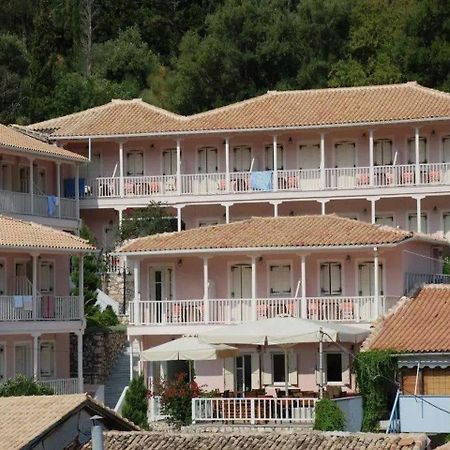Ionis Hotel Áyios Nikítas Buitenkant foto