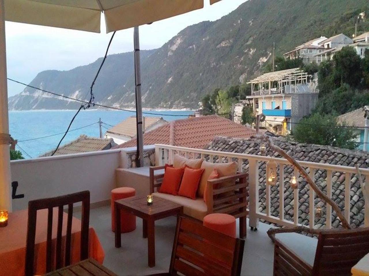 Ionis Hotel Áyios Nikítas Buitenkant foto