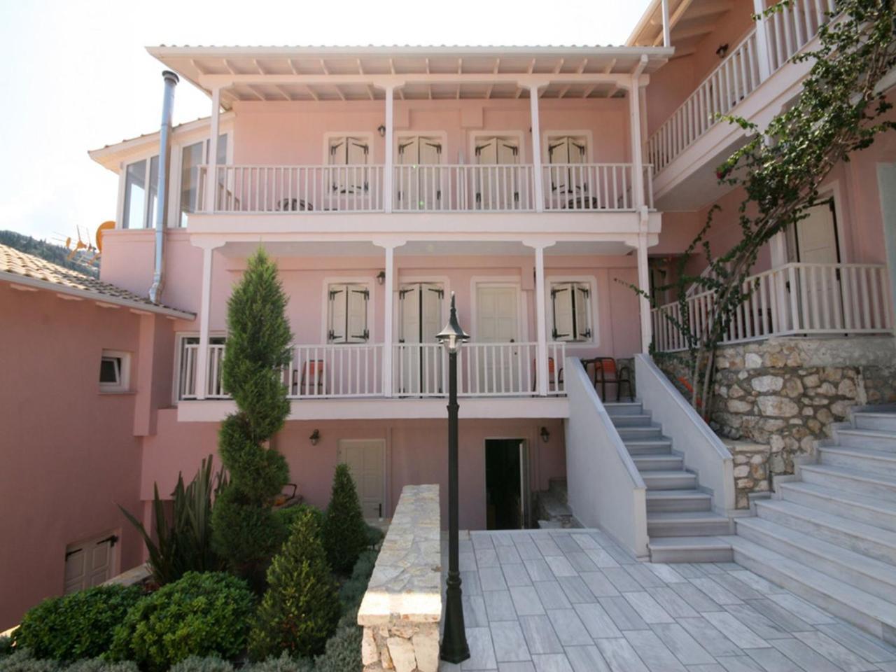 Ionis Hotel Áyios Nikítas Buitenkant foto