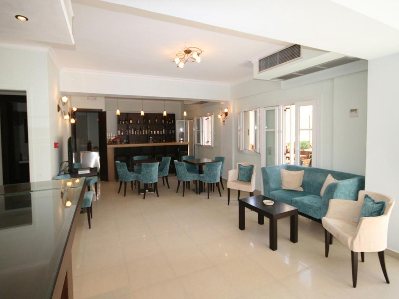 Ionis Hotel Áyios Nikítas Buitenkant foto